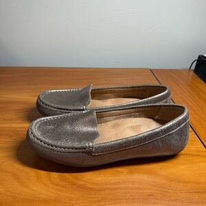 Vionic Debbie Metallic Pewter Leather Slip On Flat Moccasin Casual Comfort Shoe